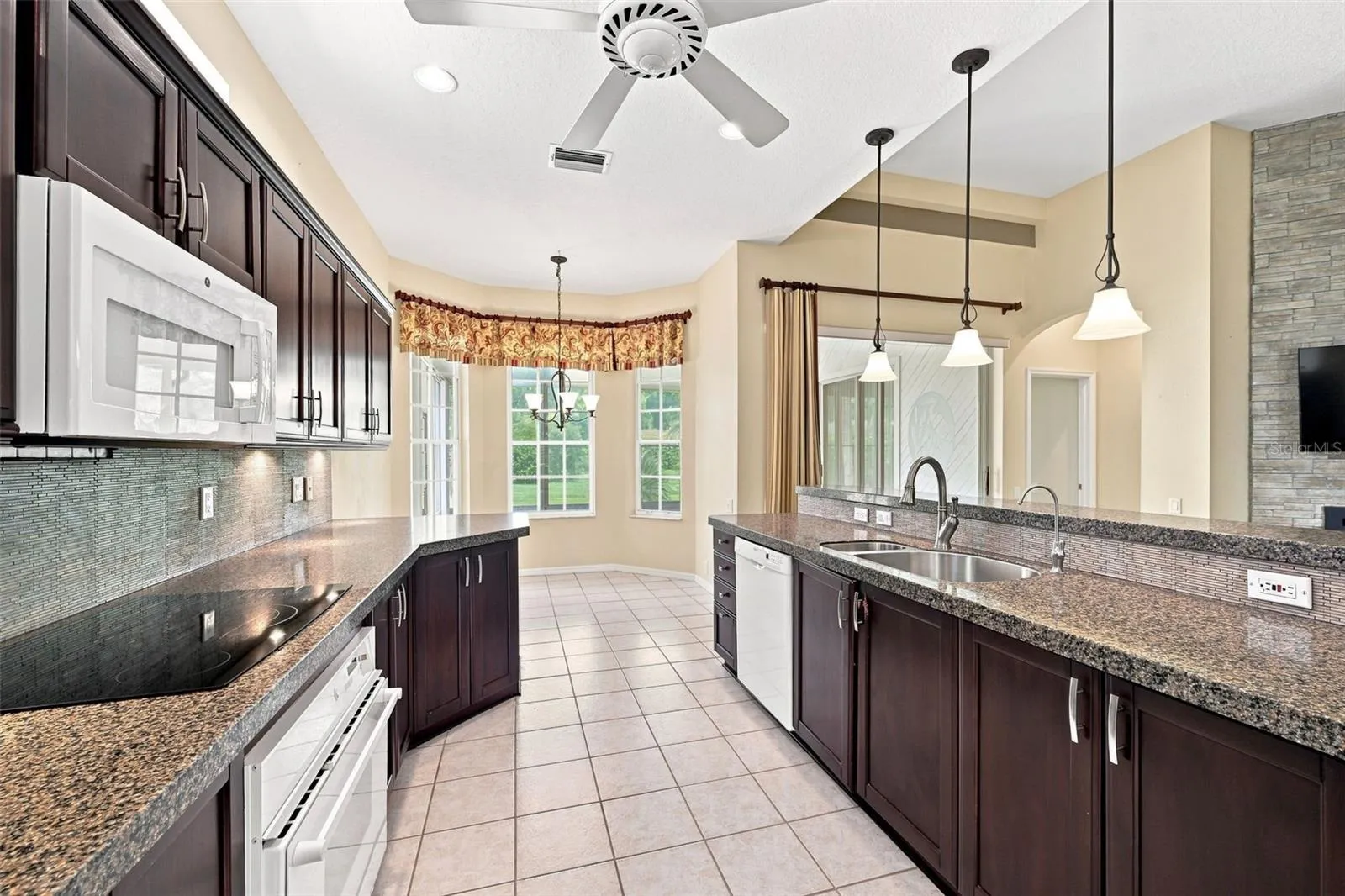 Ceramic tile floors - Kitchen Nook