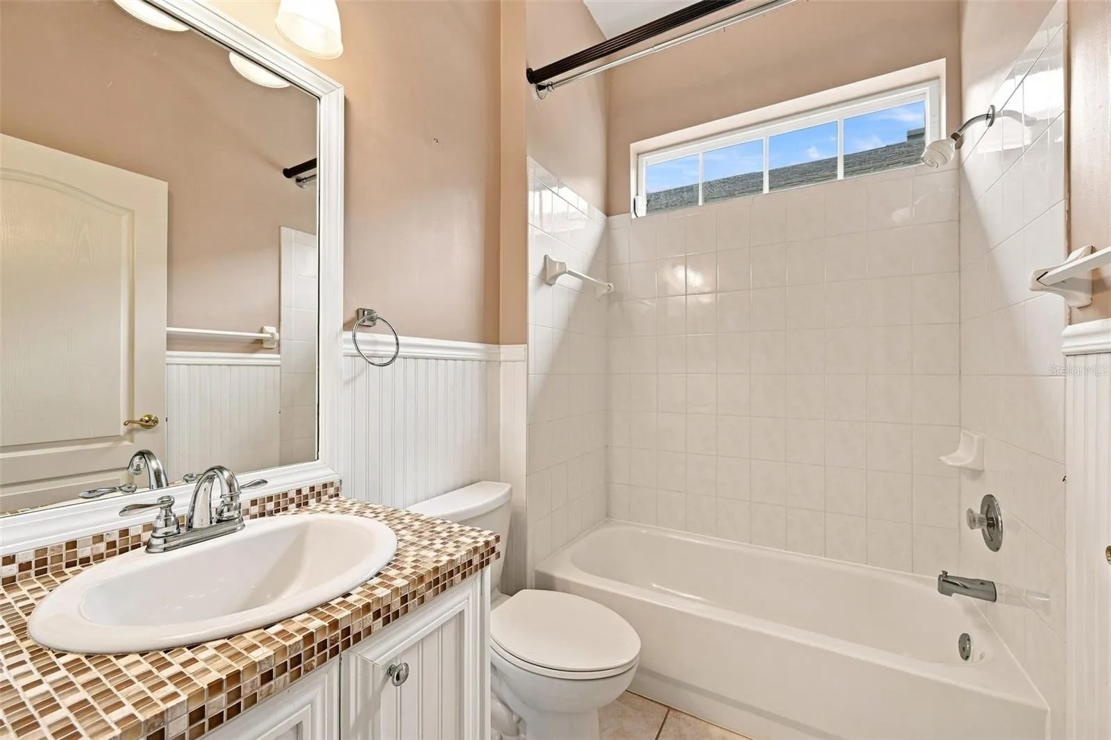Bath #2 - Tub/Shower combination