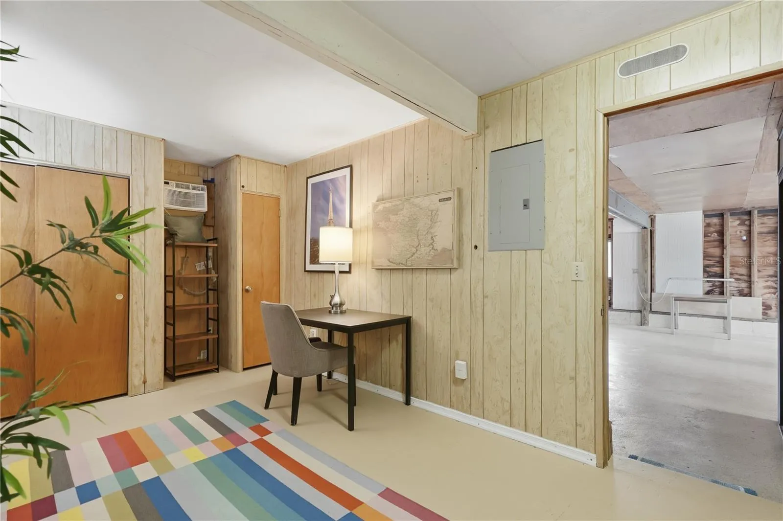 DOWNATAIRS BEDROOM OVERLOOKING THE FLEX ROOM