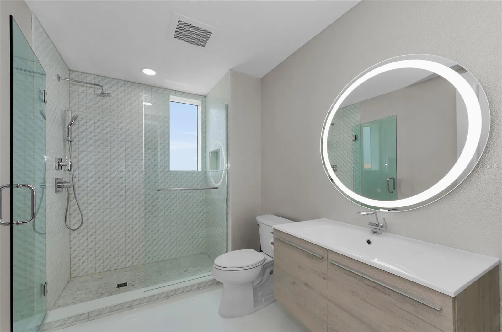 Great space for walk in shower in 2nd bathroom