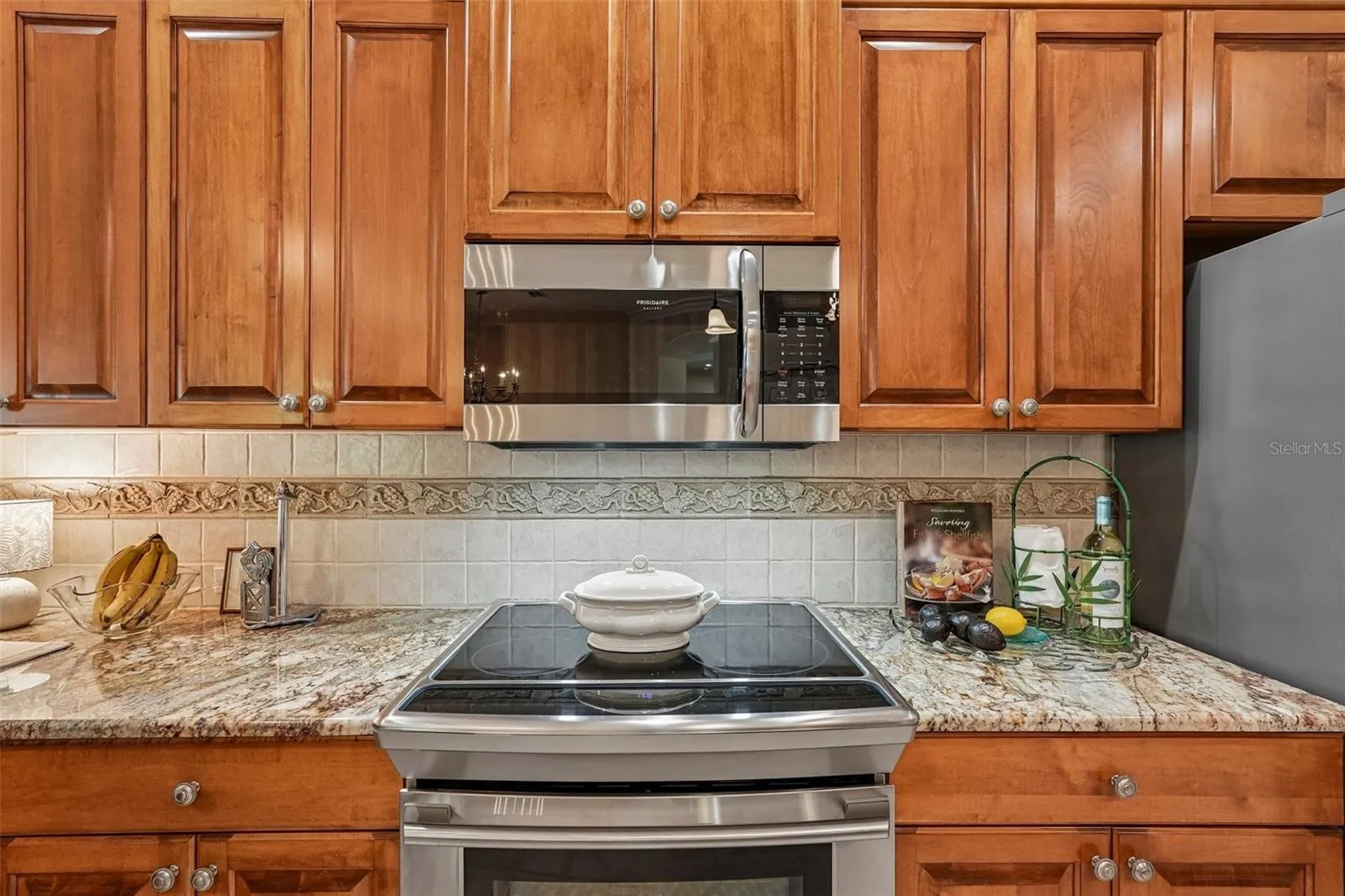 Induction Range and convection oven