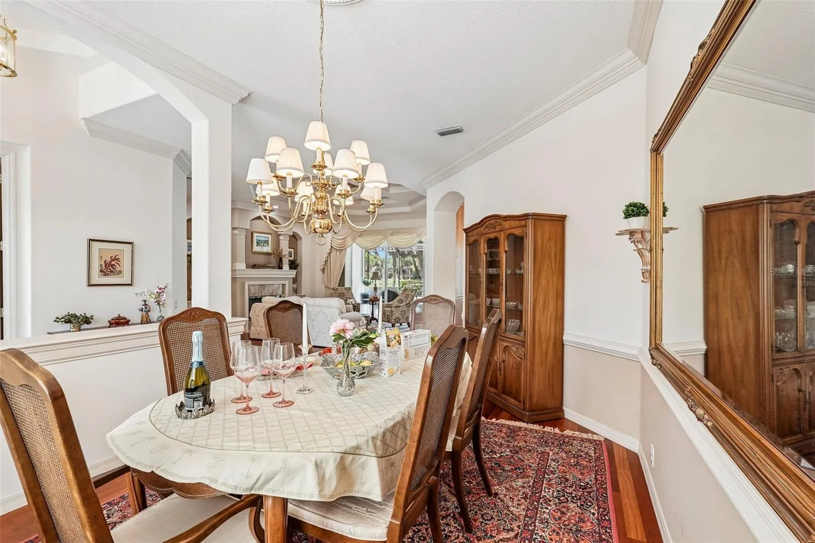 Spacious Dining Room