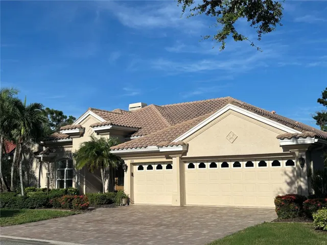 Beautiful newer paved drive