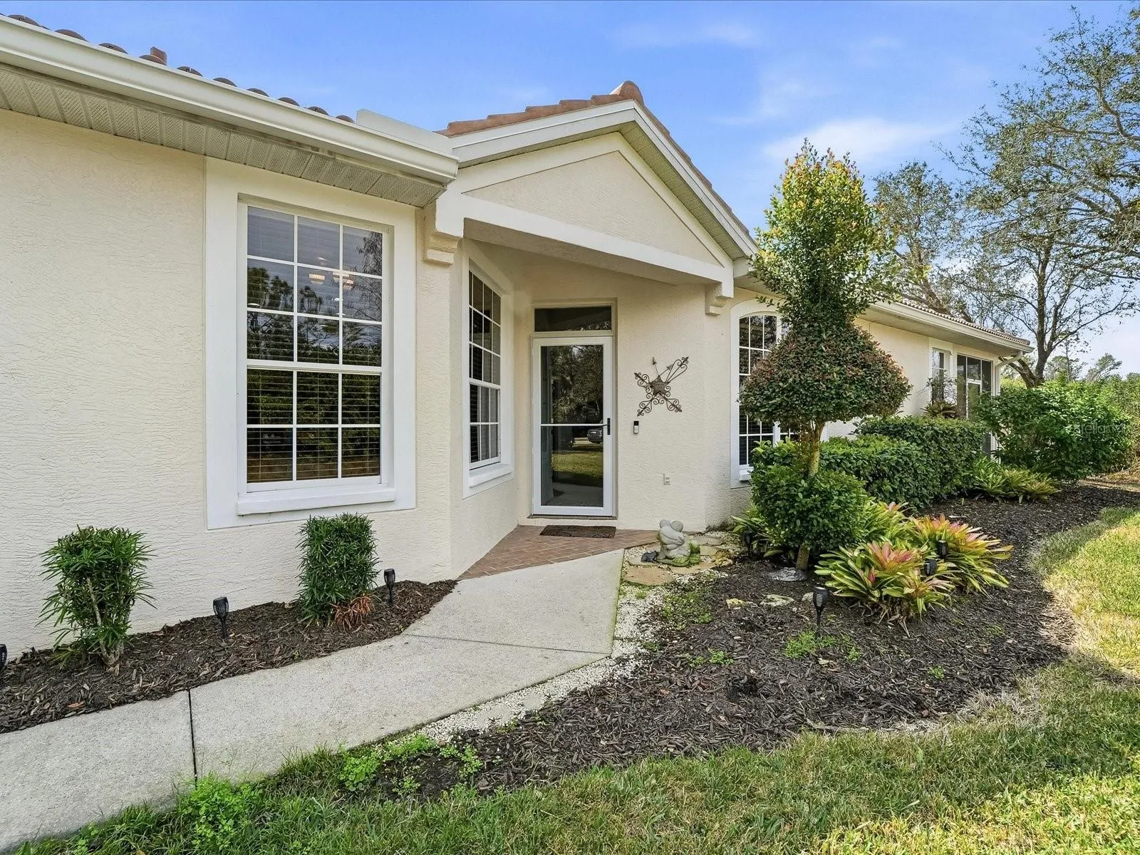 Front entrance of 4693 Whispering Oaks Dr