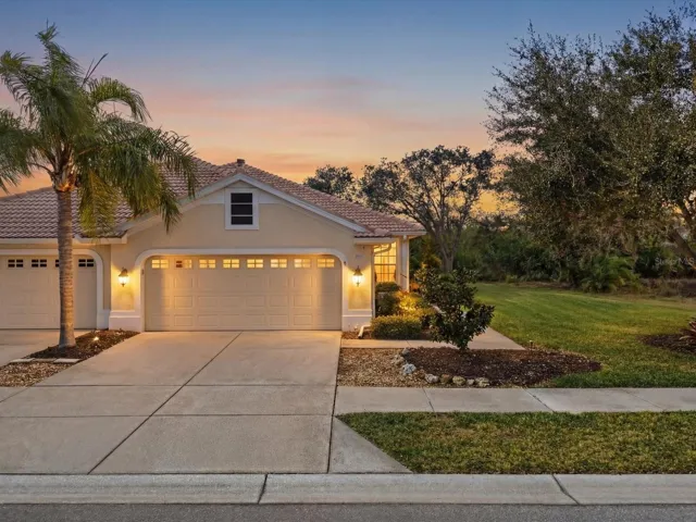 Front of 4693 Whispering Oaks Dr