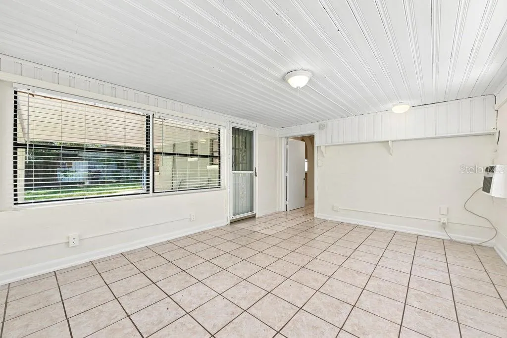Bedroom 2 or Bonus Room