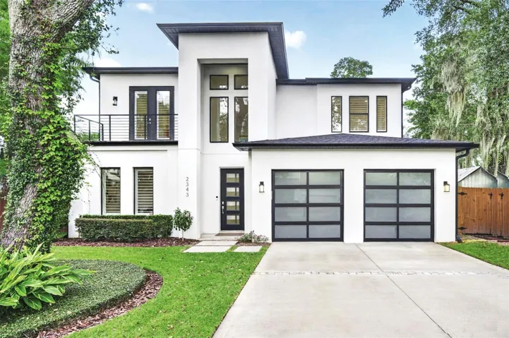 Welcome to 2343 Versailles Ave.