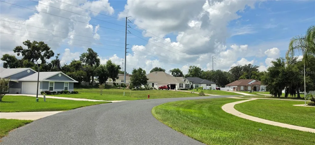 Oaks Shores Rd South of Lot
