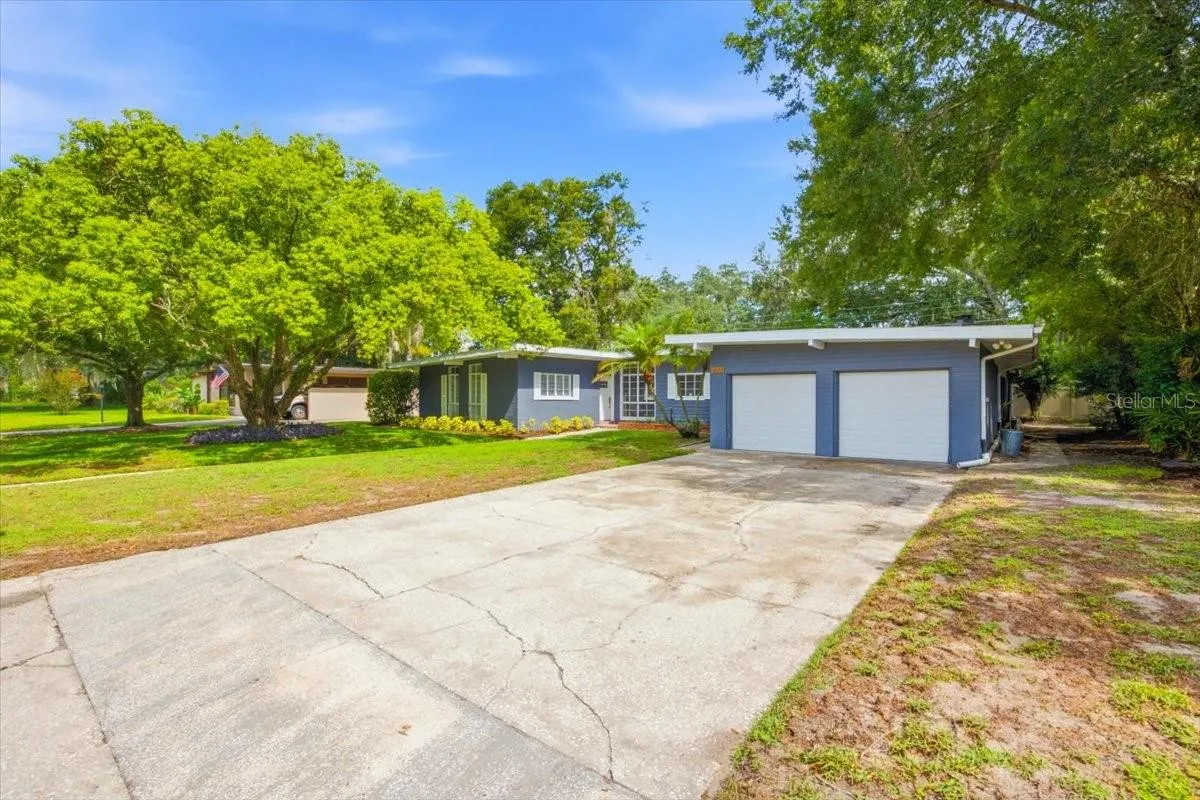 1626 Sims Pl, Lakeland, Florida 33803 — photo 3