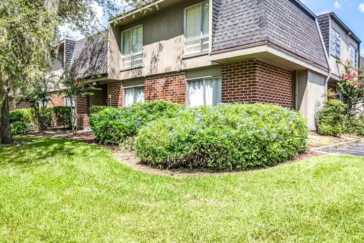 Professionally manicured landscaping included!