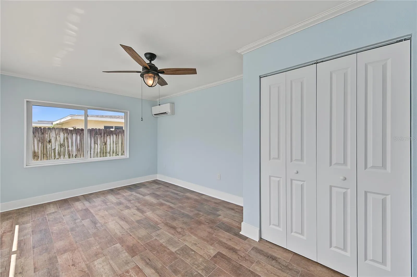 3rd BR facing pool/water