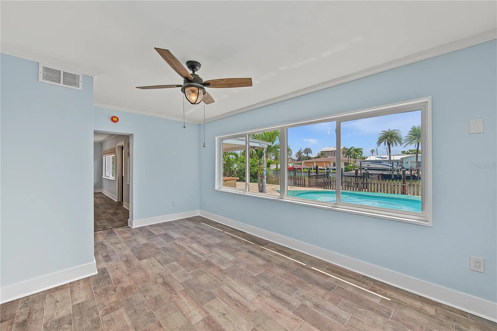 3rd BR facing pool/water