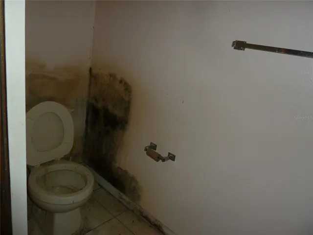 1170