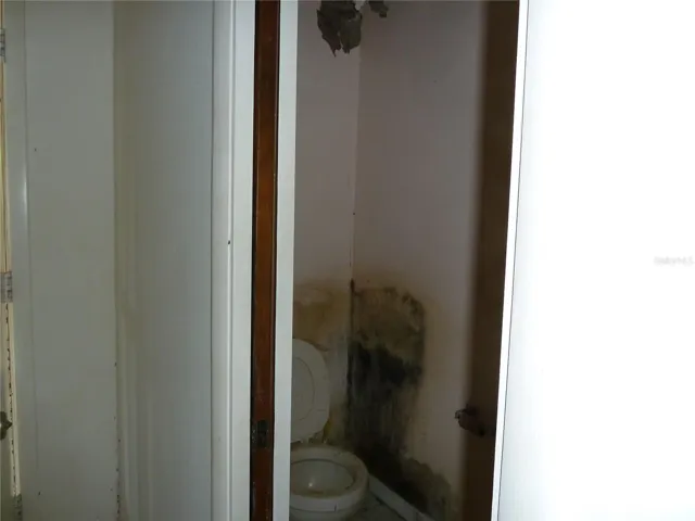 1170