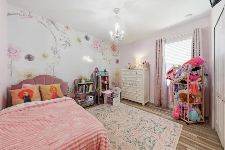 Guest bedroom