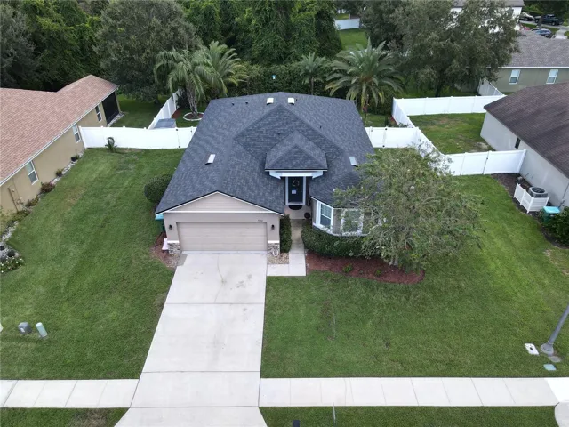 940 Fallbrooke Ave with brand new roof