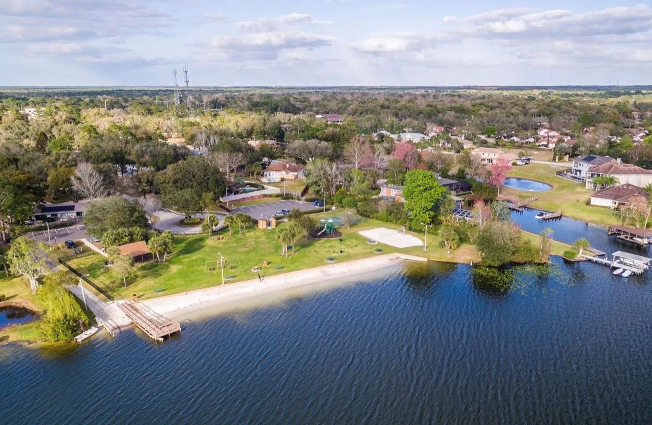Access to Lake Brantley
