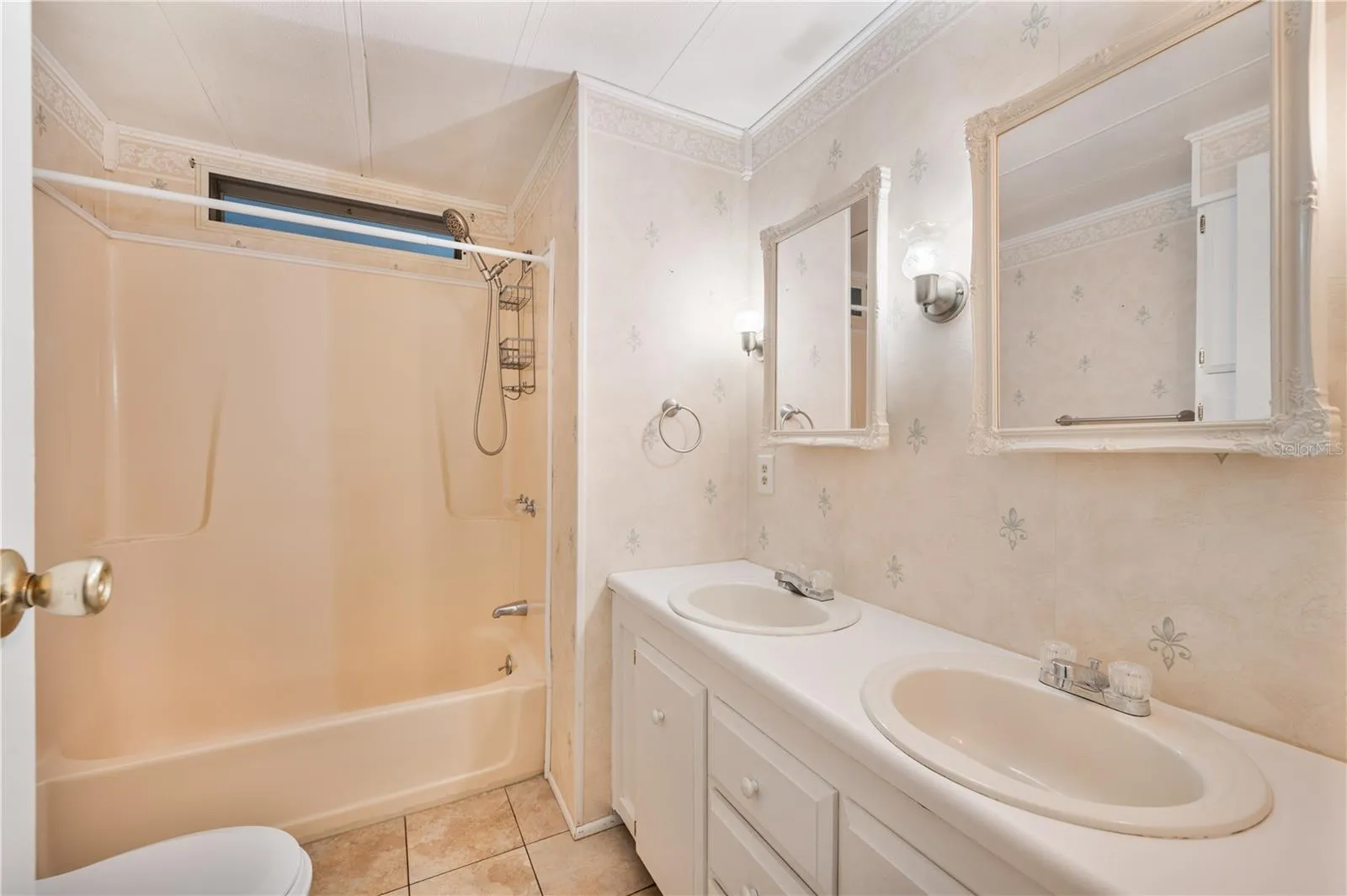 Bathroom 2