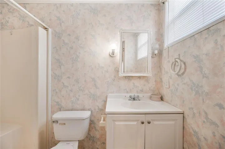 Primary bathroom ensuite