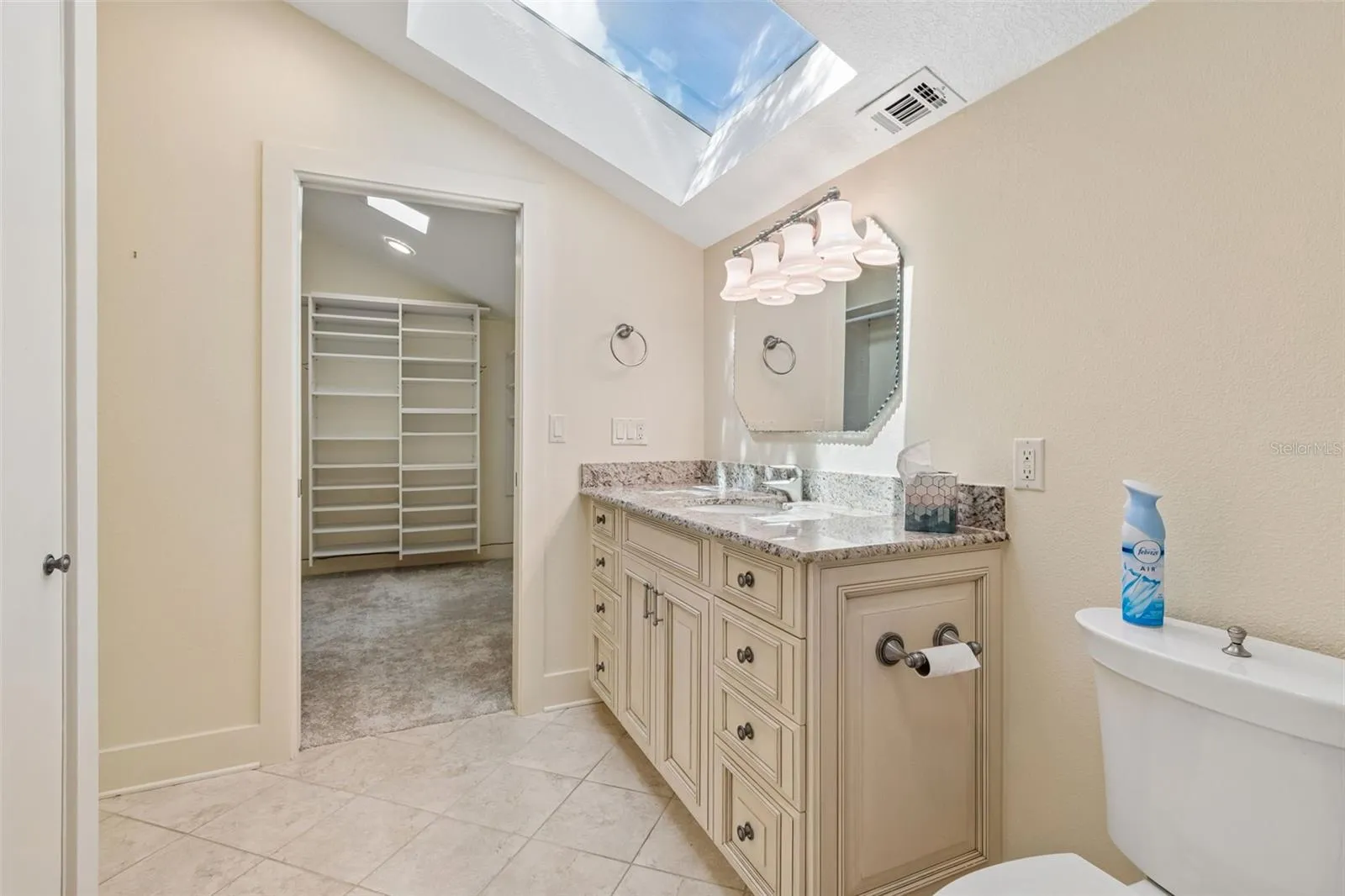 Primary En Suite Bathroom