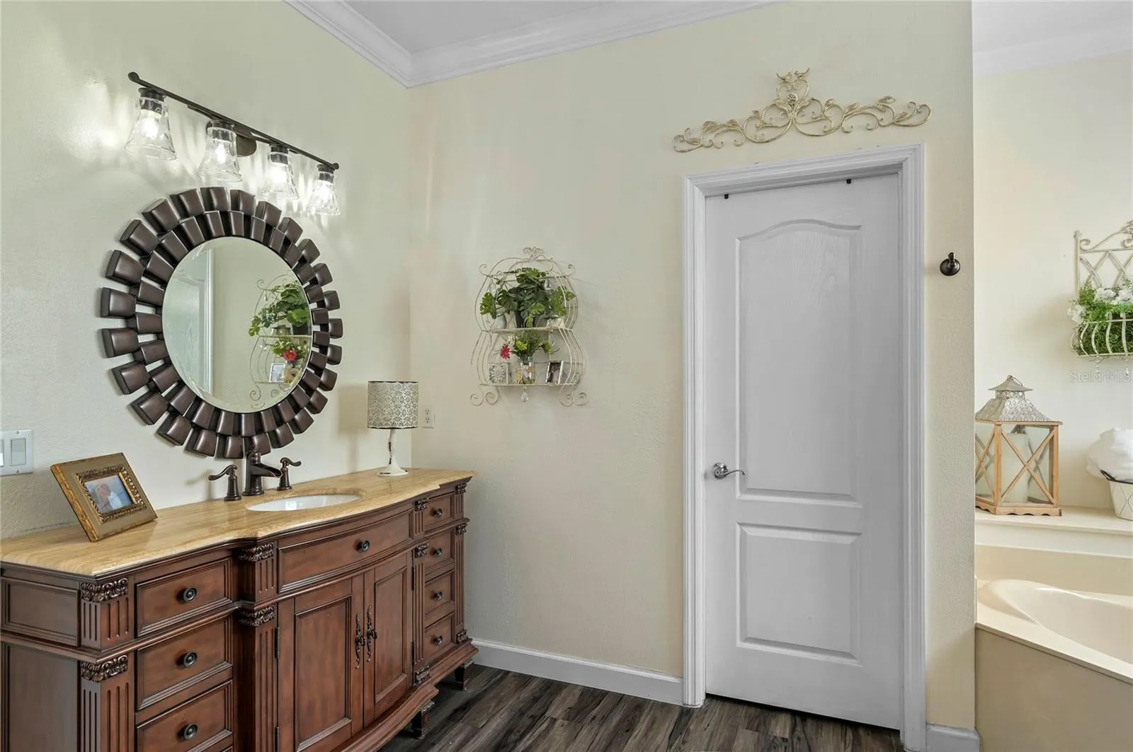 primary bath with separate wc