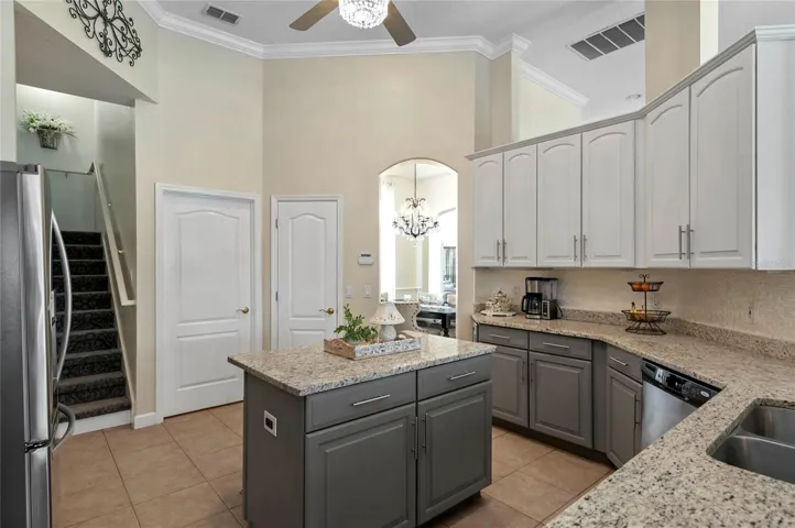 kitchen, closet pantry