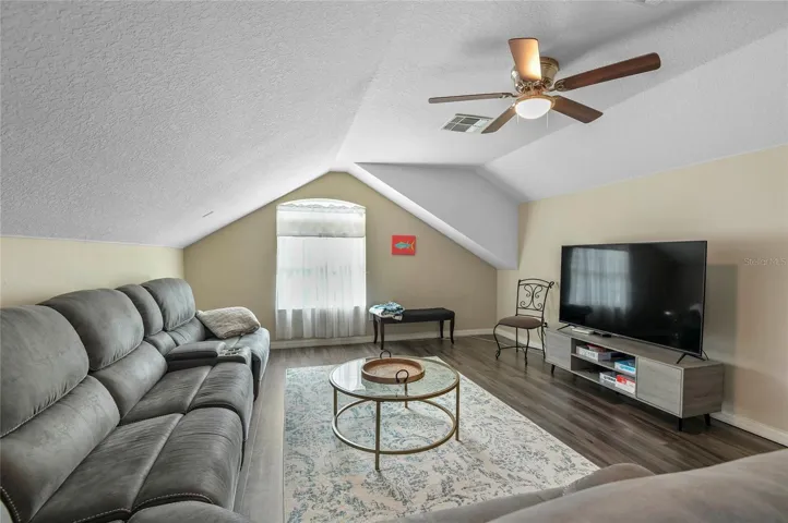 bonus media room