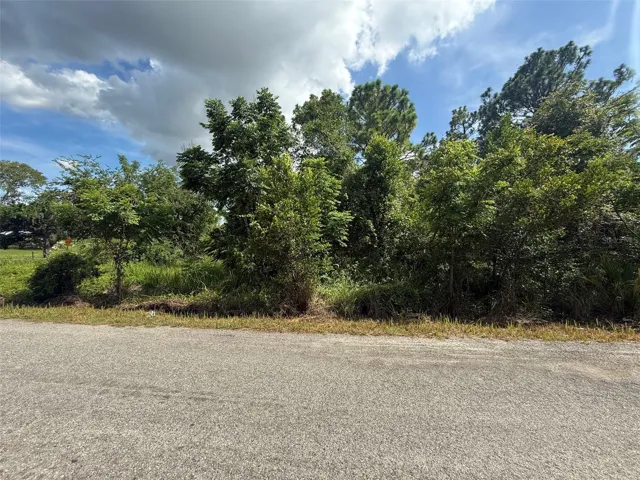 STAR ROAD - 0.90 ACRES VACANT LAND