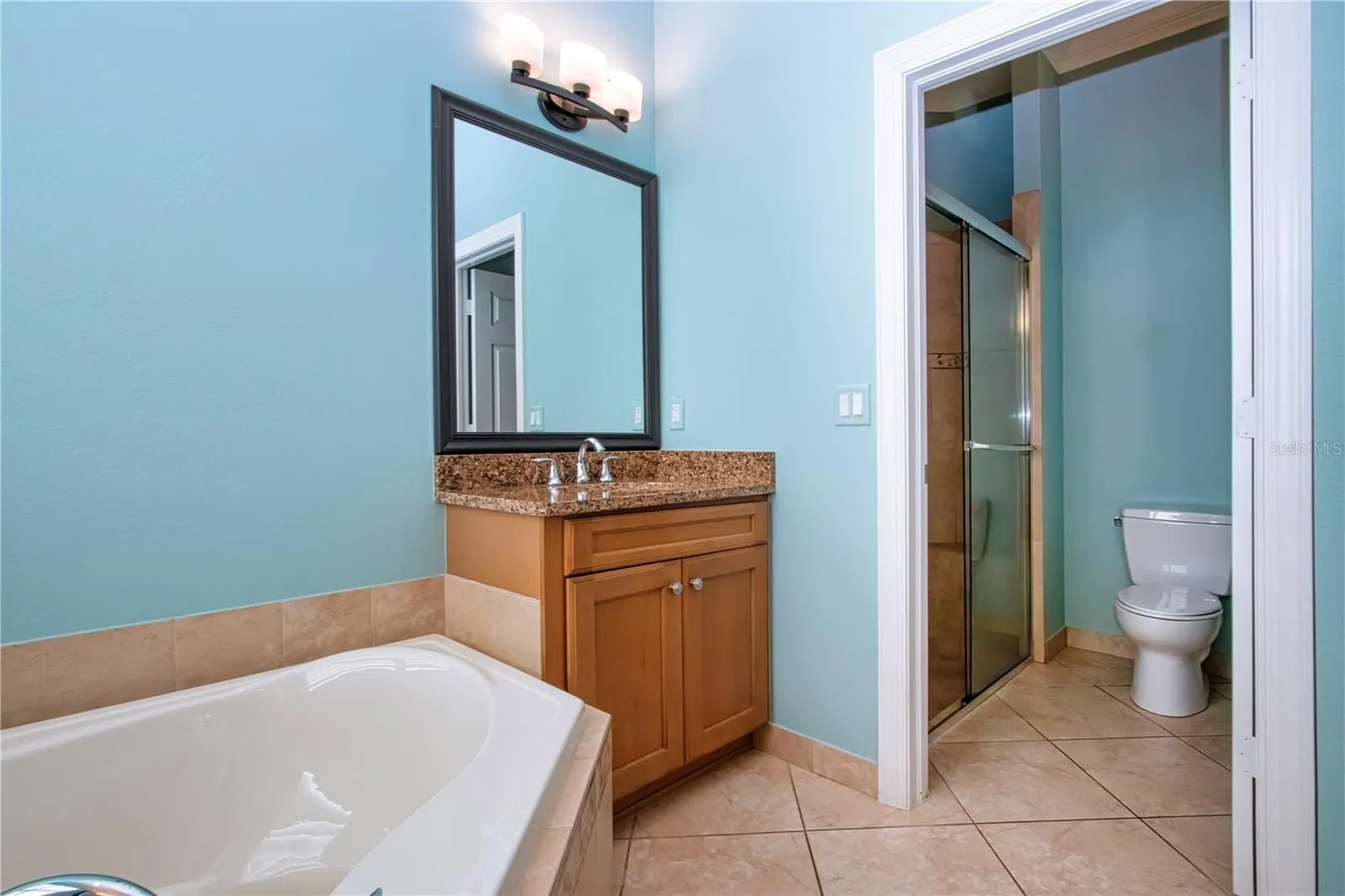 Water Closet/Shower