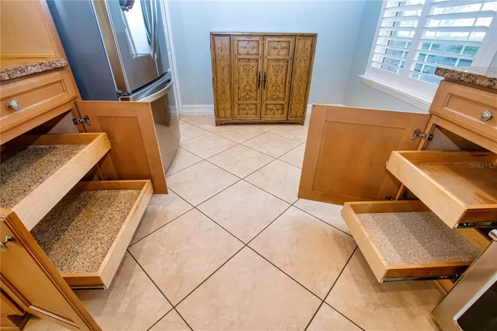 Pull out drawers