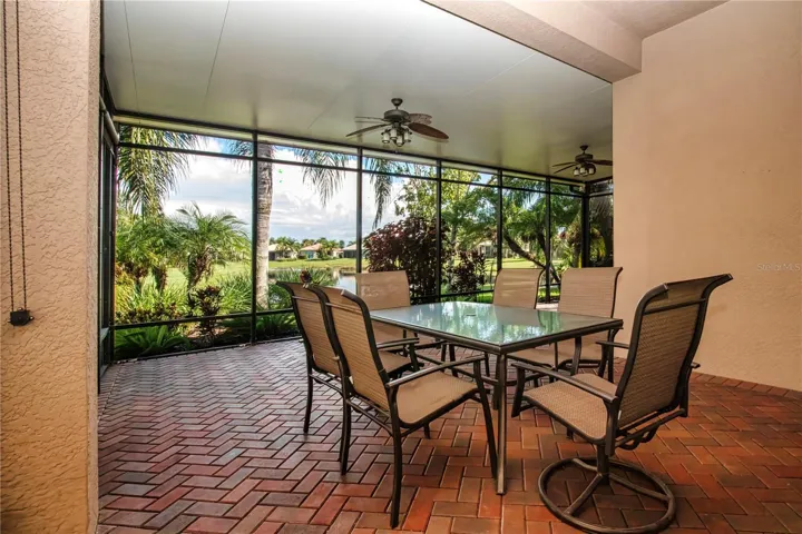 Fabulous al fresco dining!