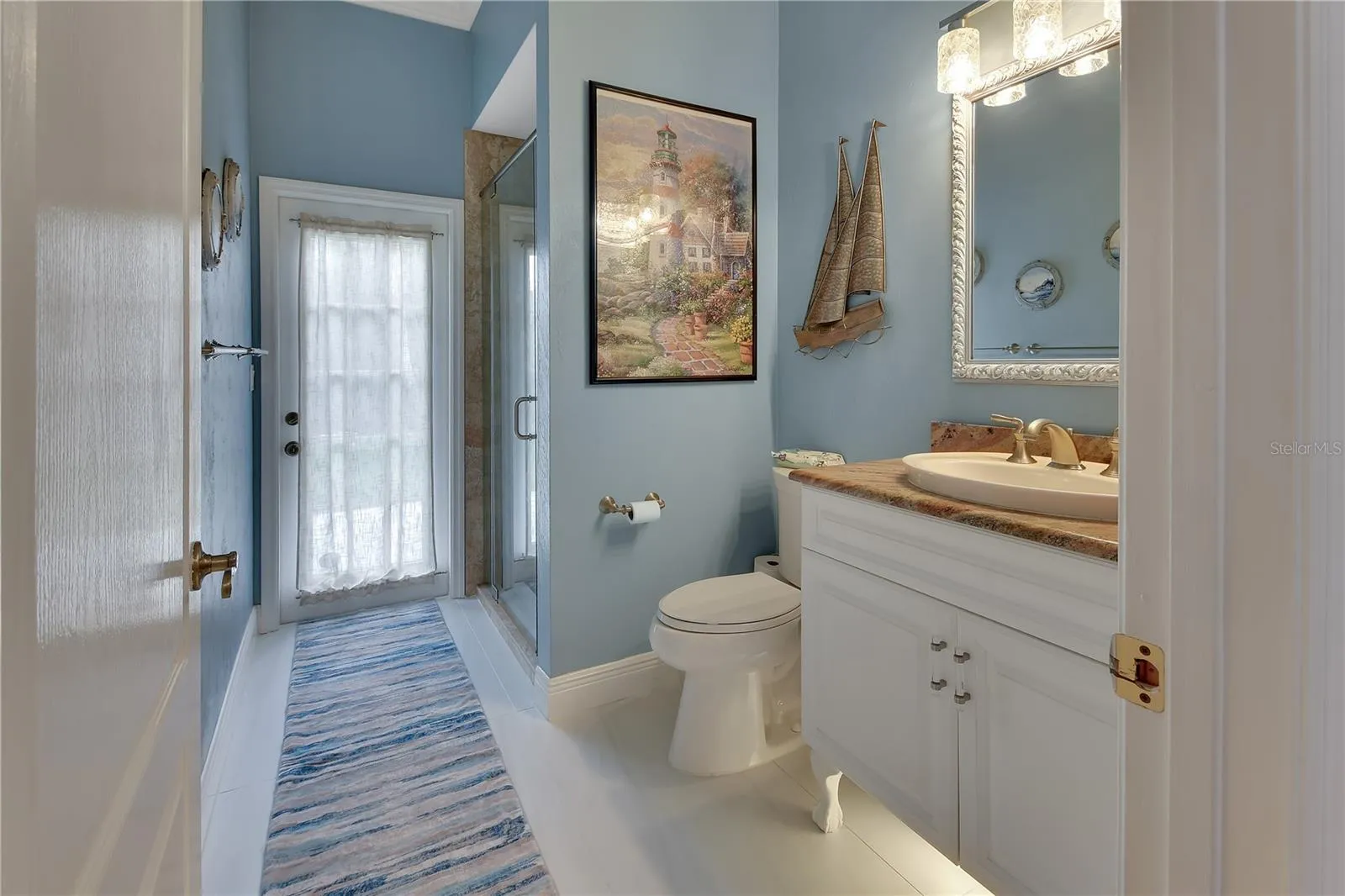GUESST BATH/INLAW