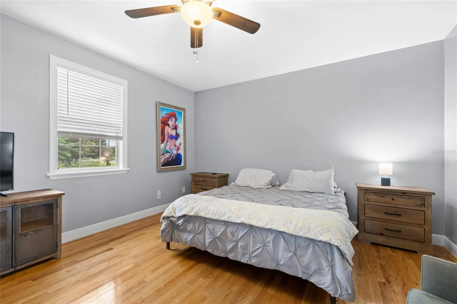 Upstairs bedroom Bedroom #3 with private bathroom en suite