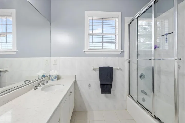 En suite bathroom to Bedroom #3