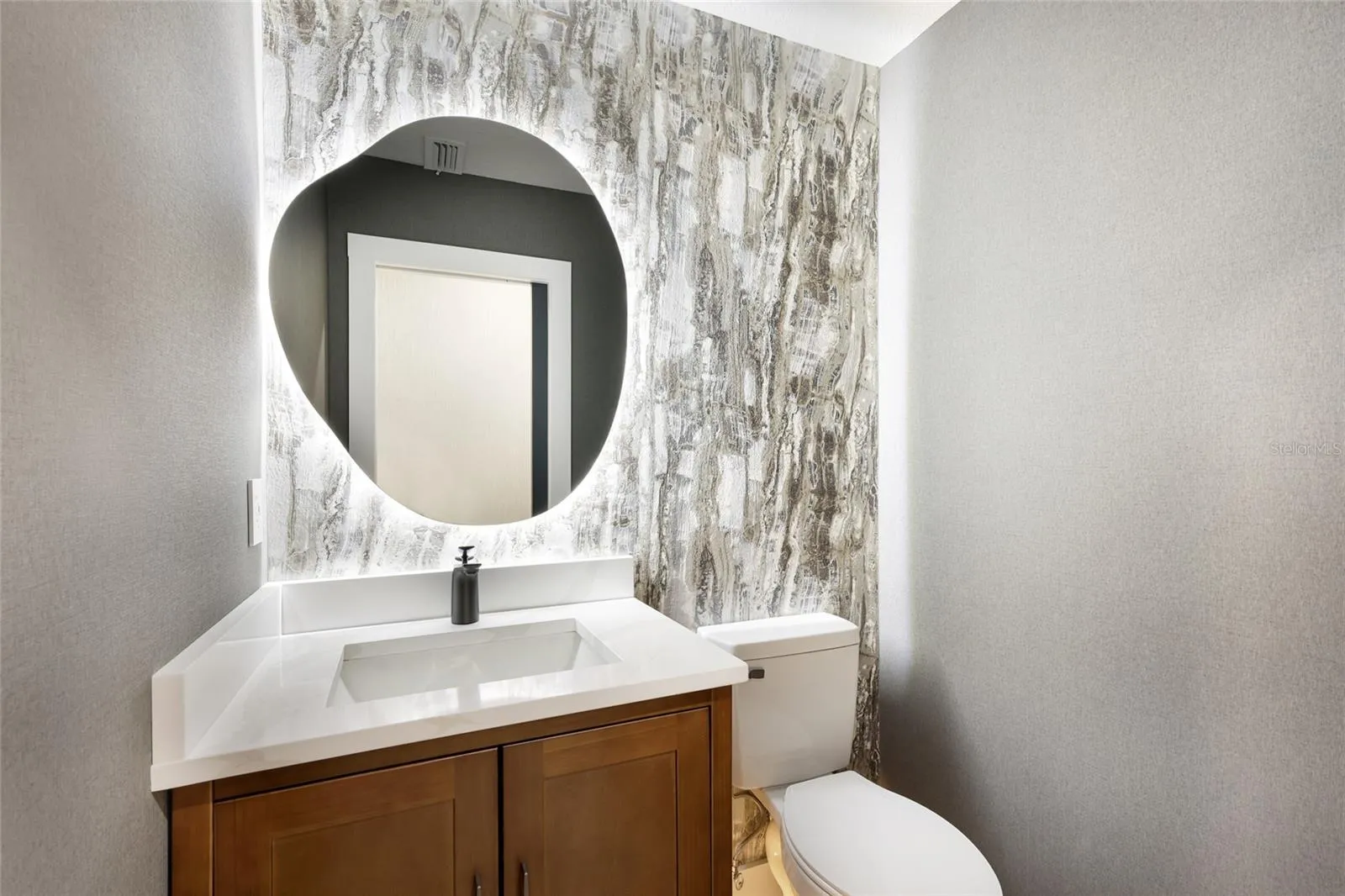 Guest Bathroom off of Living Room