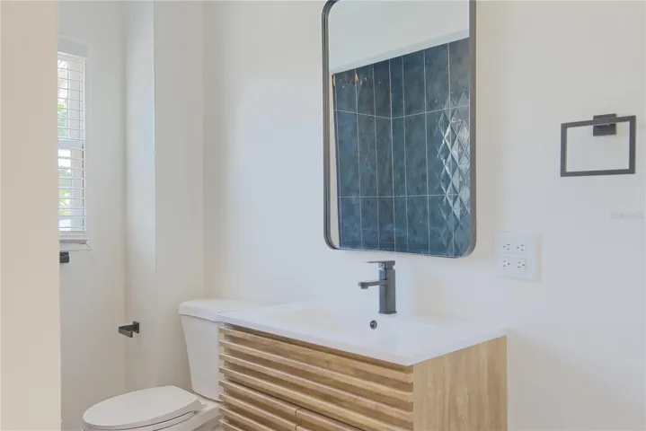 Apt Bath