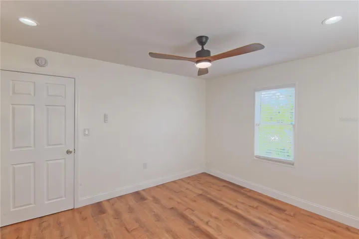 Apt Bedroom