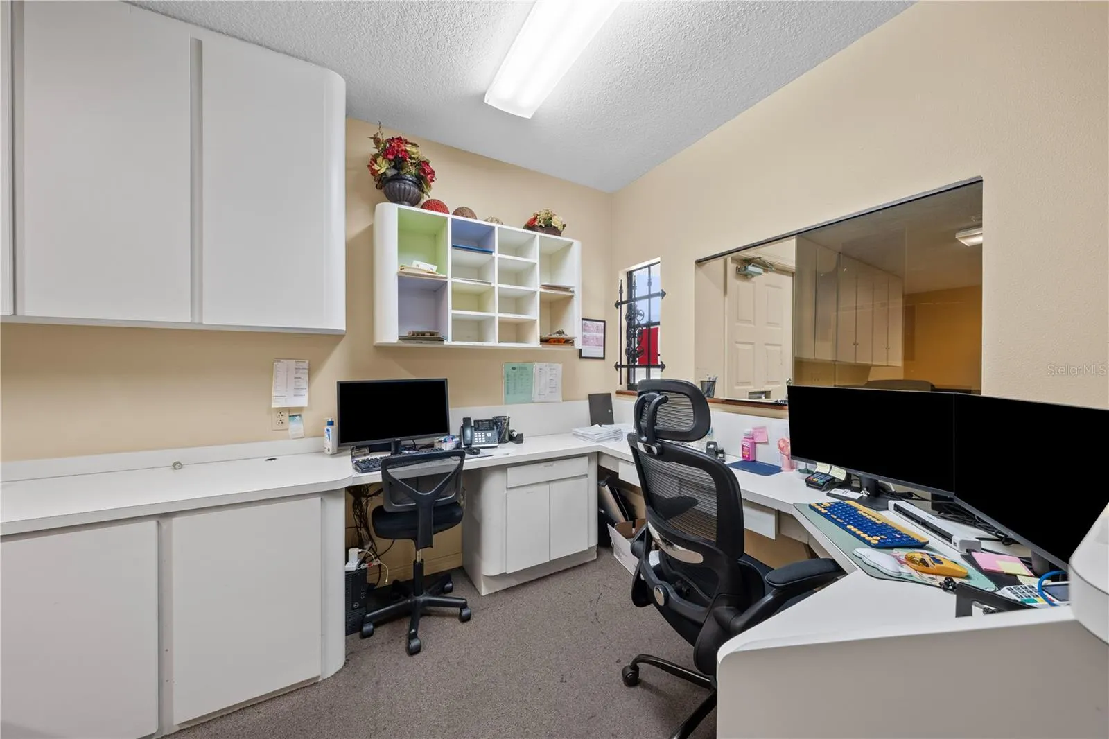 323 W. Cypress St.