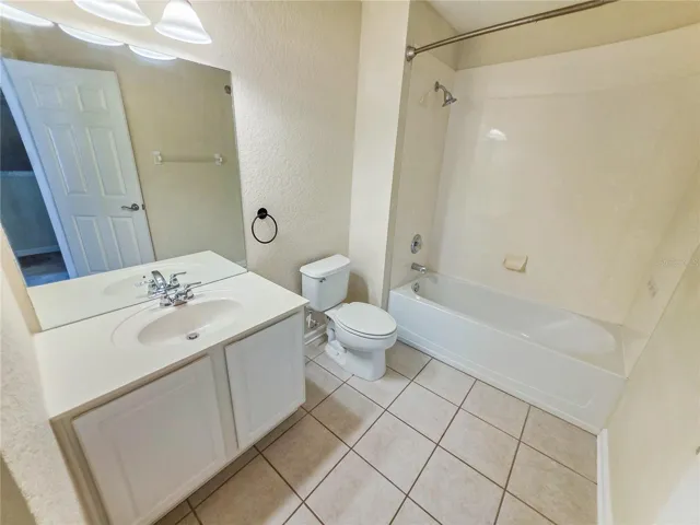 Bathroom 2 (upstairs)