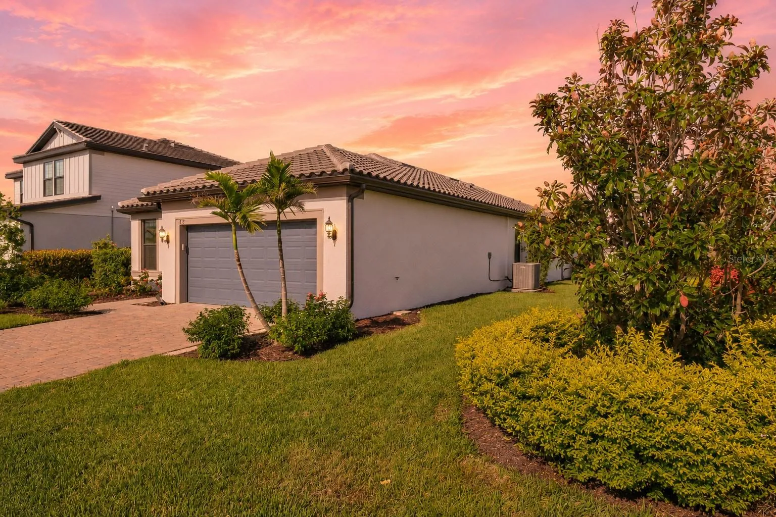 Front Corner Lot