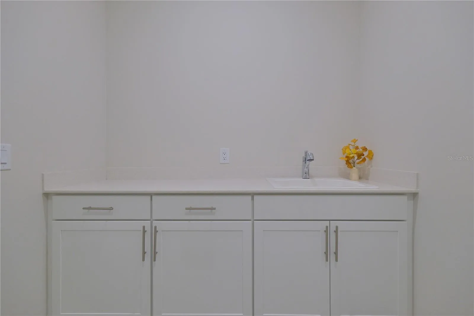 Laundry Counter and Sink