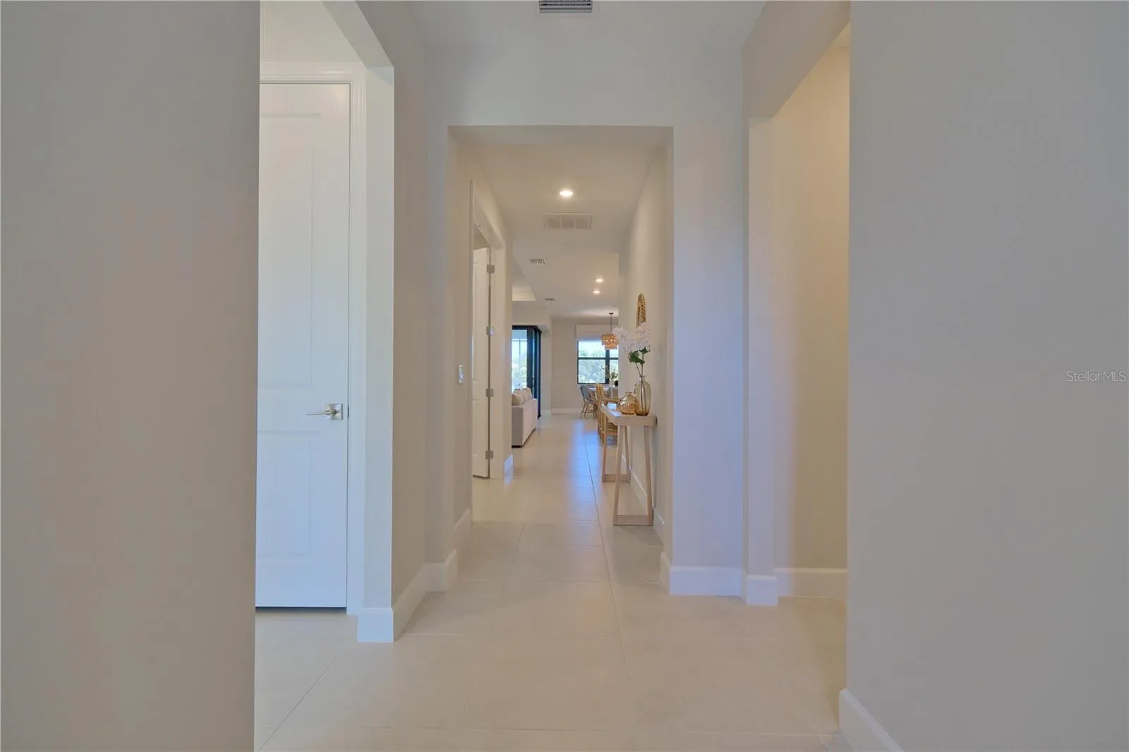 Foyer Entry