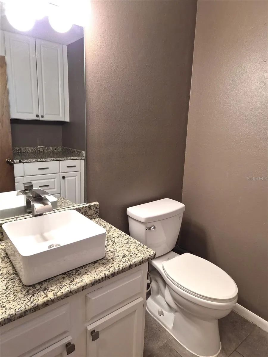 1st Floor Bath