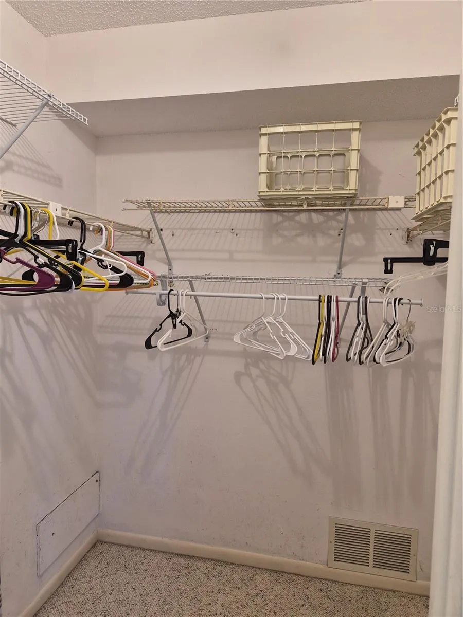 Walk-in Closet
