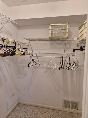 Walk-in Closet