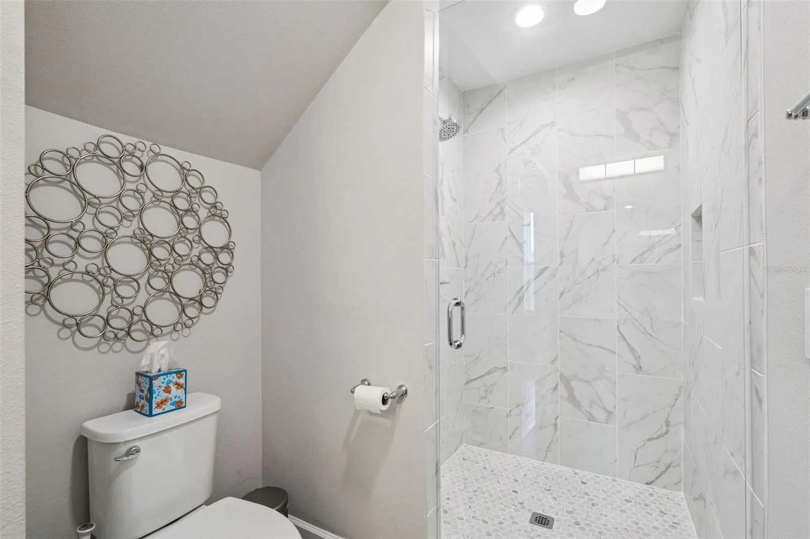 Full Bathroom next to Bedroom 4