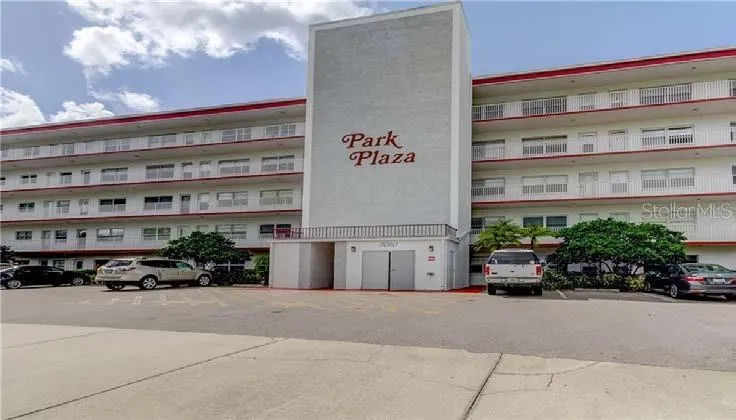 Park Plaza Front