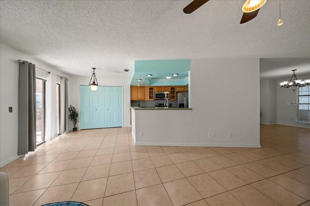 Kitchen Eat-in and Pantry