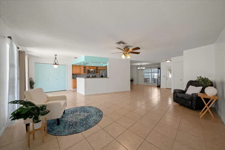 Living Room / Kitchen