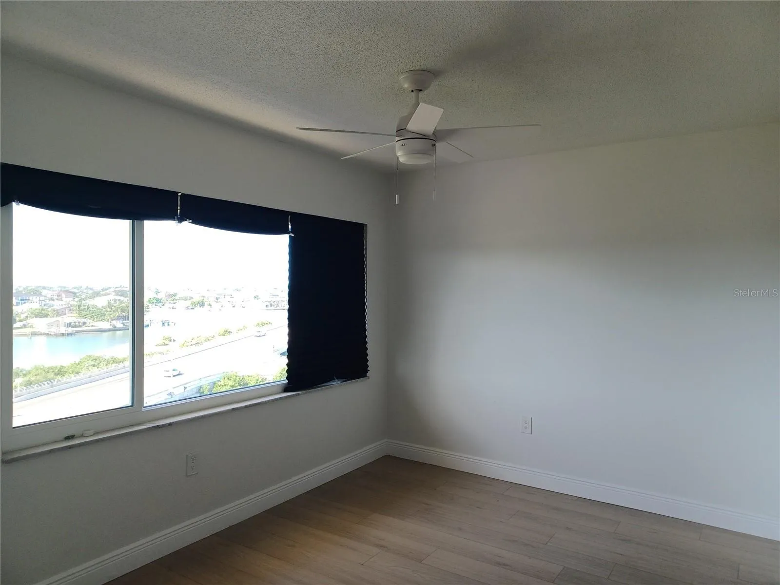 Sitting area - primary